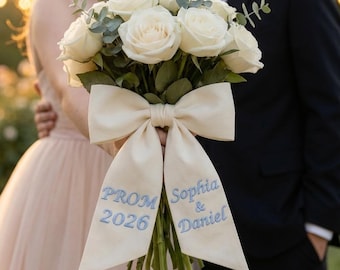 Personalized Prom Bouquet Sash, Custom Embroidered Prom 2026 Ribbon, Graduation Corsage Ribbon, Embroidered Bouquet Wrap, Monogram Name Bow