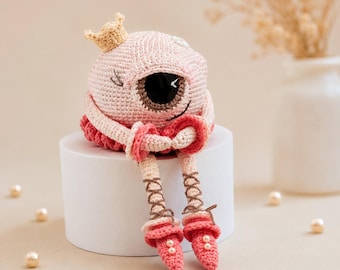 Monster Ballerina Häkelanleitung PDF, einäugige Amigurumi-Puppe, niedliches Halloween-Monster gehäkelt, Sofort-Download, Anleitung für Plüschtiere