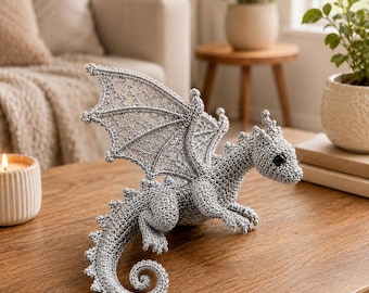 Silver Crochet Dragon Pattern PDF, Fantasy Amigurumi Dragon, Lace Wing Dragon Häkelanleitung, detaillierte Drache Plüsch Anleitung, Instant Download
