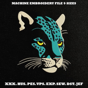 Può includere: Design ricamato di un volto di giaguaro, con colori turchese e nero, occhi gialli e dettagli bianchi. Il testo "MACHINE EMBROIDERY FILE 9 SIZES" è in alto. Il testo in basso include i formati di file.