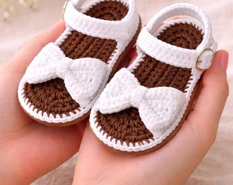 Molde de crochê para sandálias de bebê, botinhas estilo Mary Jane com laço, sapatinhos para recém-nascidos (download instantâneo)