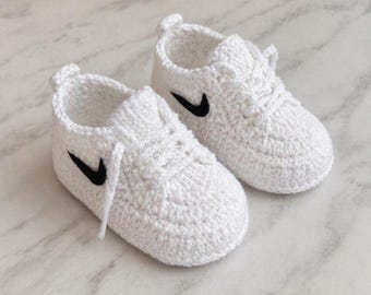 Crochet Baby Sneakers Pattern, Sporty Lace-Up Booties, Modern Baby Shoe (PDF Download)