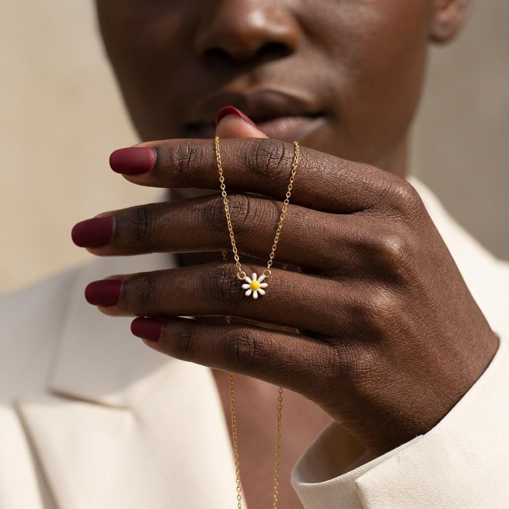 Tiny Daisy Necklace, Gold Plated Minimalist Flower Necklace, Dainty Everyday Jewelry, Bridesmaid Gift for Her, Cute Mini Daisy Pendant