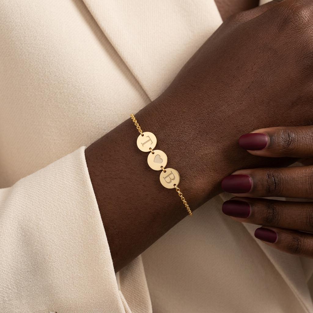 Personalized Initial Disc Bracelet, Gold Letter Bracelet, Custom Initial Bracelet, Dainty Bracelet, Gift for Mom Grandma, Mothers Day Gift