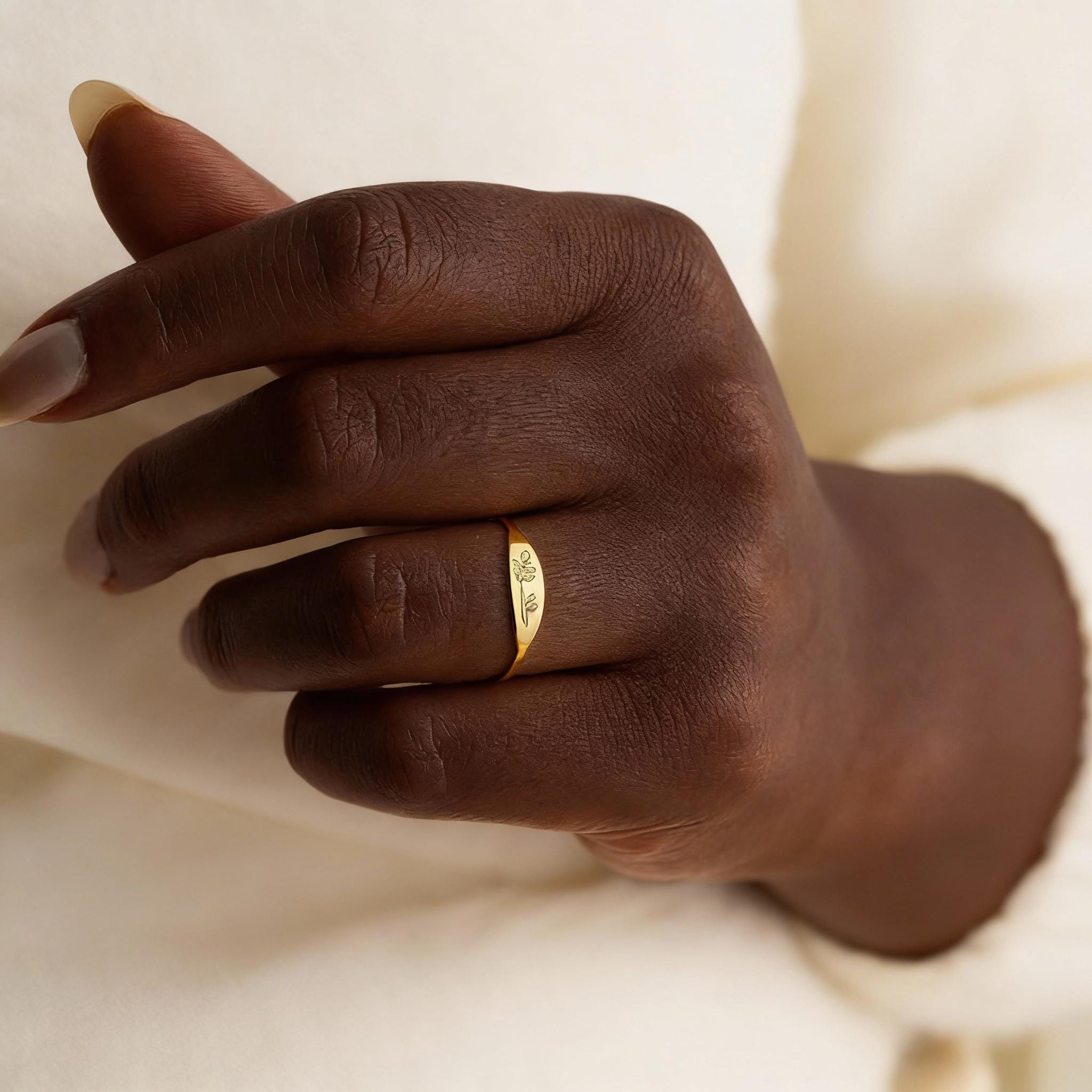 Personalized Birth Flower Ring, Dainty Custom Stacking Ring, Minimalist Floral Jewelry, Bridesmaid, Gift for Mom, mothers day, Size US(3-10)