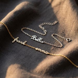 Mehrere Namen Armband, Gold Name Armband benutzerdefinierte, Minimalist Name Armband Name Schmuck, Brautjungfer Geschenk, Geschenk für Sie Geburtstag / Mutter