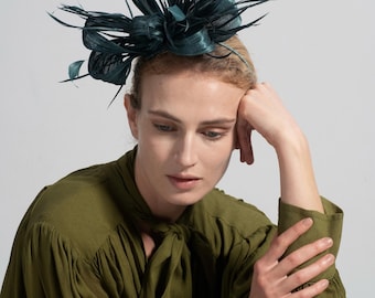 Emerald Green Feather Fascinator Hat,Wedding Hair Accessory for Races,Tea & Garden Party Headband
