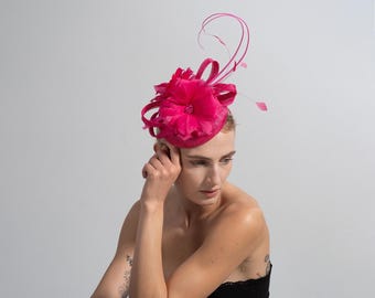 Hot Pink Blume Fascinator Hut, Hochzeit Haarschmuck für Rennen, Teeparty & Gast Stirnband