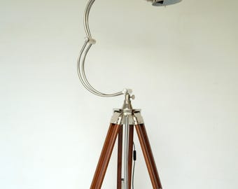 Lampada da terra a treppiede - Faretto nautico in legno - Regolabile da 64 pollici - Luce decorativa in stile industriale
