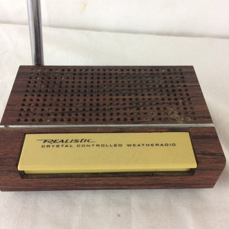 1970s Realistic Crystal Weatheradio Weather Radio Model 12-152A Portable