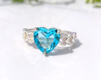Anillo Corazón Azul Místico Topacio \ Anillo de Piedra Preciosa Hecho a Mano en Plata de Ley \ Regalo de Aniversario para Ella