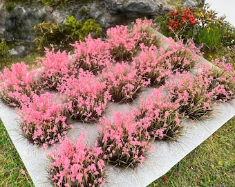 Miniature Flower Tufts, Static Grass Clumps, Dollhouse Scenery (15 Piece)