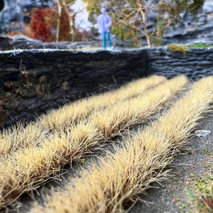 Förskurna långa remsor av gräs, 8 mm | Självhäftande gräsklumpar för krigsspel, diorama och modelljärnvägsscenerier