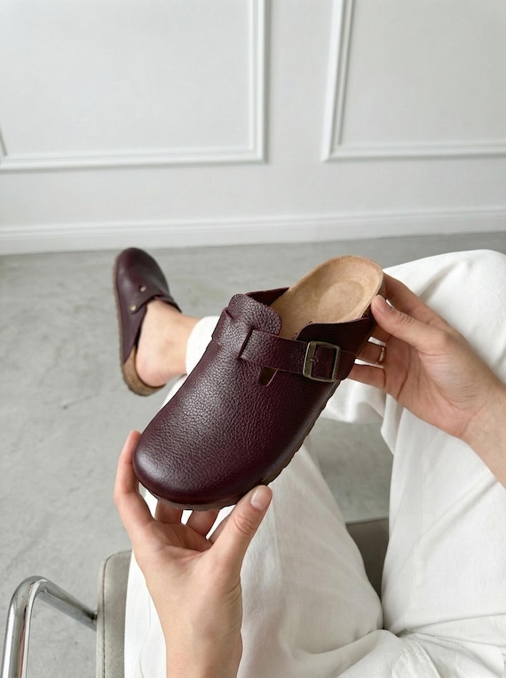 Burgundy Leather Clogs, Single Buckle Clogs, Handmade Leather Mules, Cork Sole Footwear, Anatomical Cork Footbed, Unisex Summer Shoes