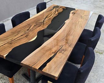 Tavoli artigianali in legno massello