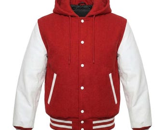 Rood wollen varsityjack, witte leren mouwen, bomberjack met capuchon