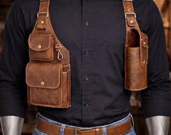 Bolso de cuero estilo arnés para hombre, estilo vintage marrón, con correas ajustables.