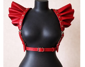 Arnés de hombro con volantes de cuero rojo / Accesorio corporal gótico llamativo