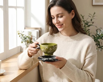 Juego de taza y platillo de cerámica con diseño floral de iris estilo Art Nouveau – Taza vintage para fiestas de té con motivos botánicos.