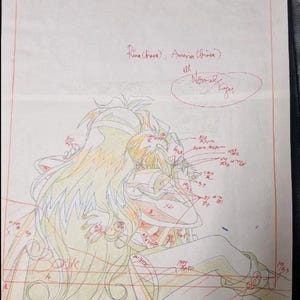 Könnte beinhalten: Ein originaler Animations-Cell mit zwei Figuren, mit detaillierten Linien in verschiedenen Farben. Das Kunstwerk enthält handschriftliche Notizen und Signaturen, typisch für die Animationsproduktion. Der Cell ist auf einem Blatt Papier mit ein paar Flecken.
