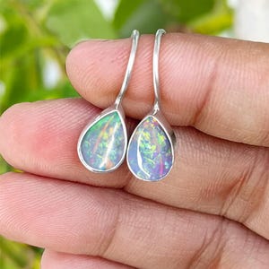 Australische opaal hangoorbellen van 925 sterlingzilveren peer cabochon, opaal sieraden voor dames