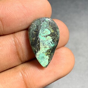 Natürlicher Black Jack Türkis-Cabochon: Birnenförmiger Edelstein für die Schmuckherstellung (23×14×4 mm, 10 ct) Ja-12