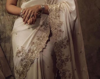 Eleganckie, miękkie, jedwabne sari Rangoli z haftowanymi cekinami i ciężką bluzką Banglori