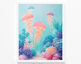 以下が含まれることがあります： 鮮やかな水中シーンを描いた額入りのアートプリント。ピンクとオレンジのベル型の体と長く流れる触手を持つ、いくつかのクラゲが特徴です。背景は水色で、カラフルなサンゴと海草があります。
