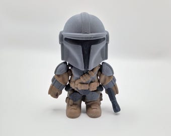 3D Printed Flexible Mandalorian (Mando) Figure – Star Wars Inspired Desk Toy