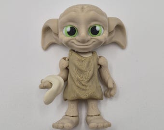 Mini figura de elfo articulada e impresa en 3D inspirada en Dobby, regalo para magos, criatura fantástica articulable, decoración de escritorio adorable, hecha a mano.