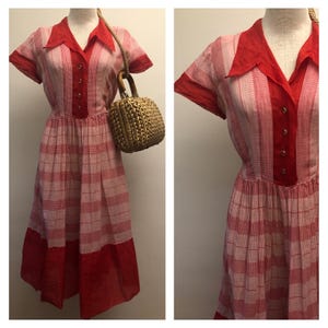 Vestido xadrez vermelho e branco vintage dos anos 40 / vestido xadrez diurno dos anos 40 / vestido estilo rockabilly estilo pin up com corte evasê