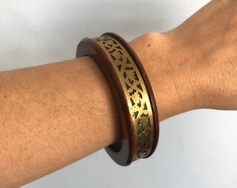 Vintage 70s Wood and Filigree Bracelet / Ethnic Indian Metal Bangle / Tribal Boho Hippie Bracelet