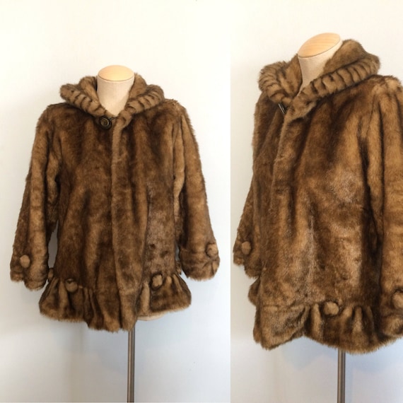 Vintage 40s 50s Faux Fur Coat / Scalloped Edge Coa