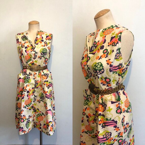 Vintage 60s / 70s Novelty Print Day Dress / Sleeve