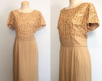 Vintage 60s Crochet Ribbon and Linen Wiggle Dress / Pin Up Tan Woven Dress / Plus Size Mid Century Cocktail Dress / Large