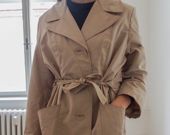 Vintage 70s beige trench with clear buttons size S-L