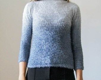 Vintage 90s blue ombre fuzzy sweater size XS S