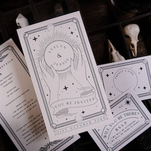 Bruiloftsuitnodiging kristallen bol, op tarot geïnspireerde 3-delige tarotkaart uitnodigingssuite, dramatische gepersonaliseerde RSVP-set voor bruiloft en evenement