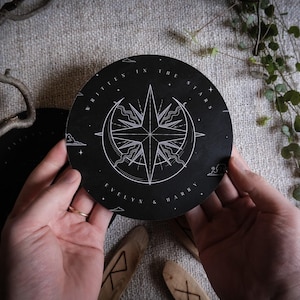 Tarjeta de fecha celestial única, tarjeta circular personalizada para guardar la fecha para bodas y eventos.