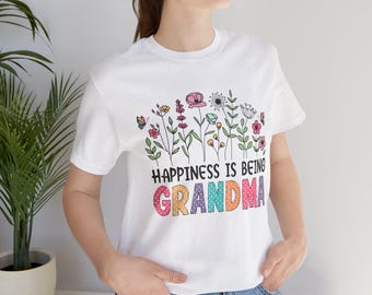 Happiness Is Being Grandma T-Shirt | Floral Grandma Design
