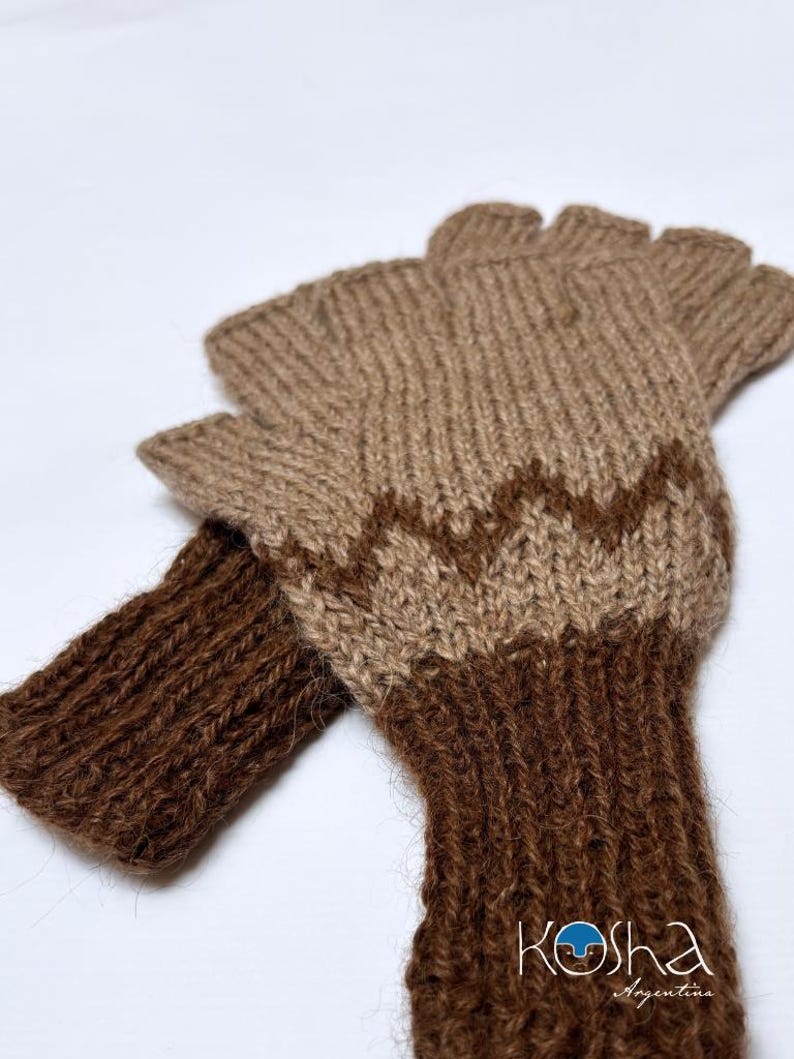 ARENA – Handgewebte, fingerlose Bio-Fäustlinge aus Lamawolle | Einzigartig Bild 7