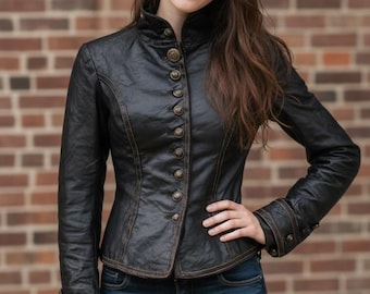 Chaqueta estilo steampunk militar de piel de cordero auténtica negra vintage hecha a mano para mujer.