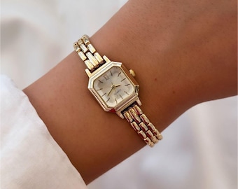 Dainty Ladies Quartz Watch: Stainless Steel Bracelet, Minimalist Gift
