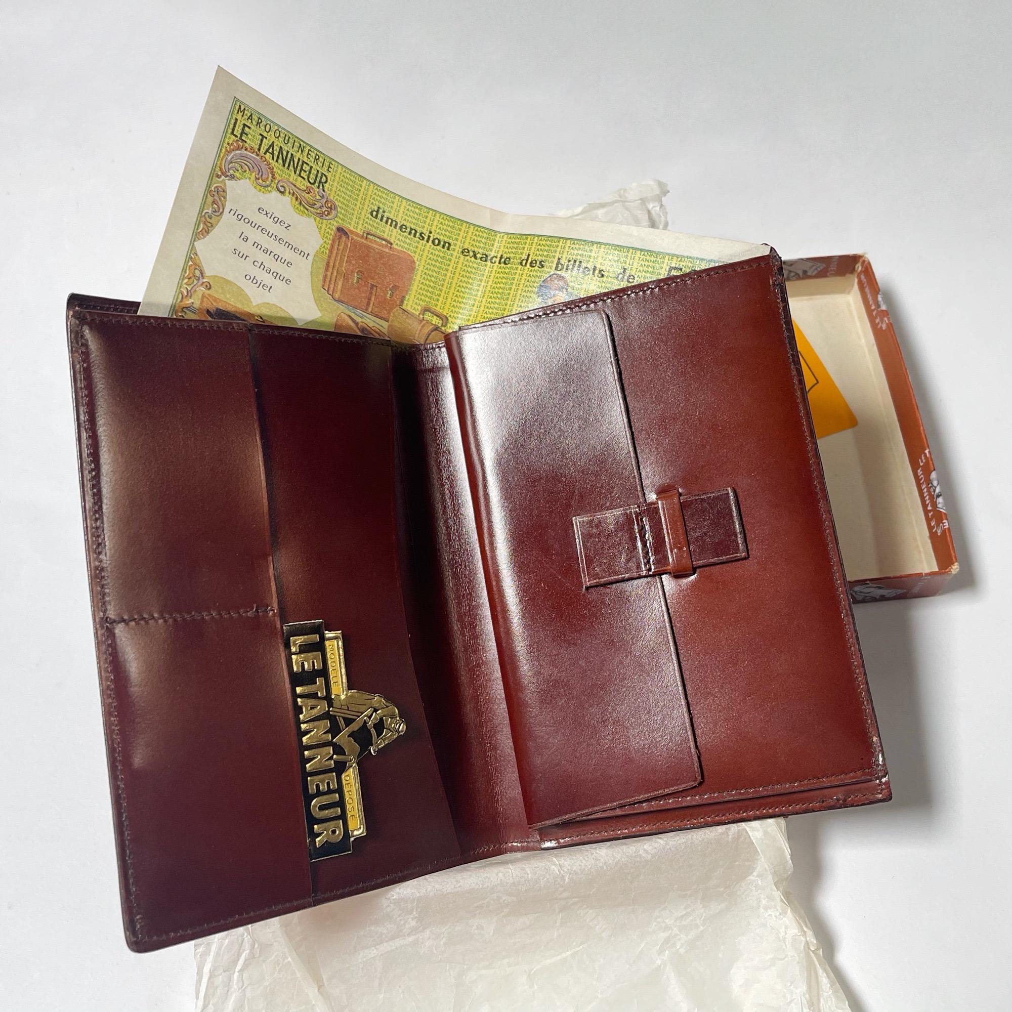 Portefeuille vintage en cuir gaufré : cuir marron fait main, style années 60 - France