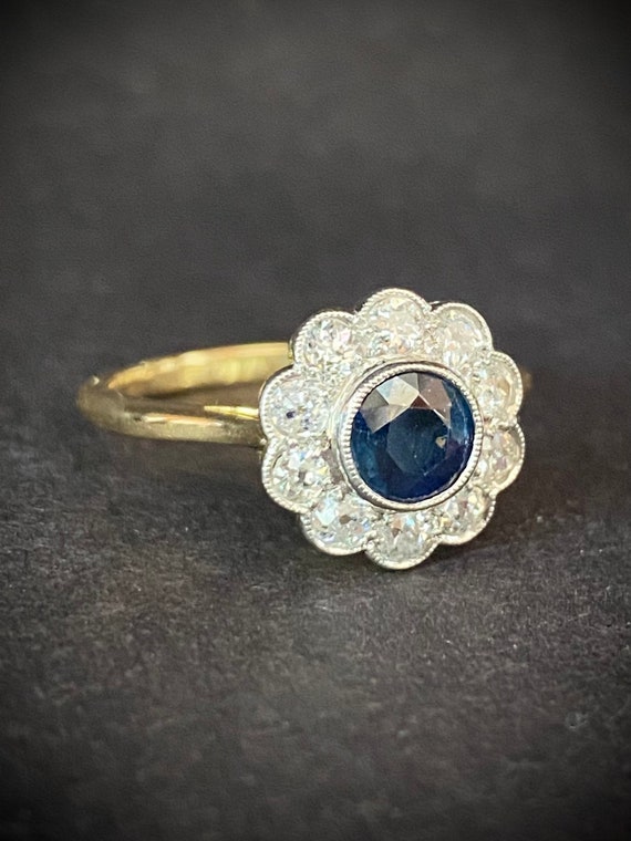 Gorgeous Antique Sapphire Diamond Engagement Ring 