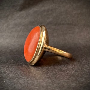Antique 10k Yellow Gold Coral Ring