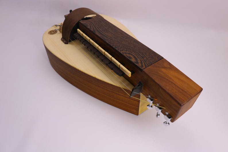 Handmade Hurdy-Gurdy – 5 Strings