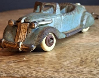 Vintage Hubley Cast Iron Chrysler Airflow Sedan Toy Car Patd 1991654 1930s Blue 5"
