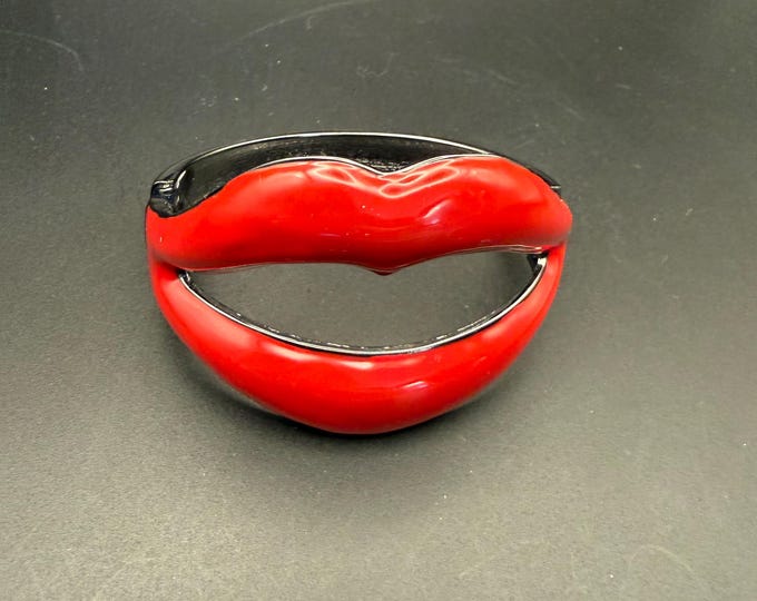 Vintage Red Lips Hinged Bangle Bracelet – Bold Statement Jewelry