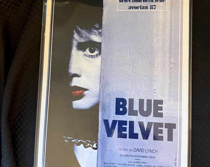 Vintage Blue Velvet Poster Print – David Lynch – French Release – 1986 Film Art